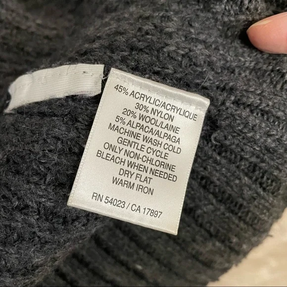 Old Navy Charcoal Gray Double Breasted Snap Front Sweater Size S - Picture 9 of 10